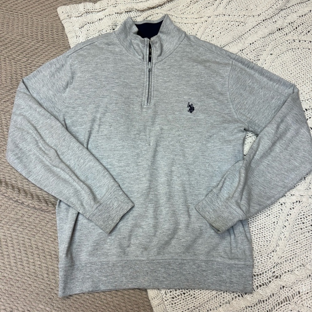 U.S. Polo Assn half zip, color light grey, size small